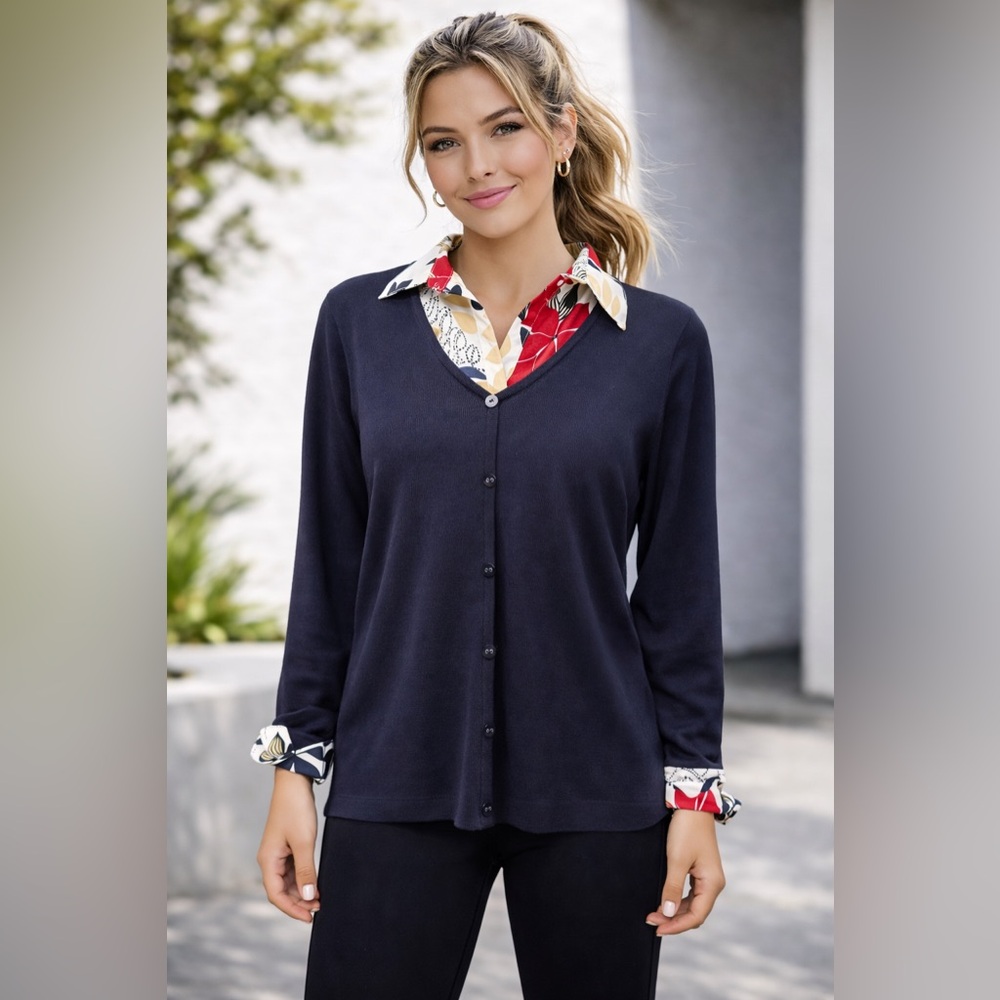 Alfred Dunner Petite Navy Button-Front Cardigan w/ Floral Collar – PM